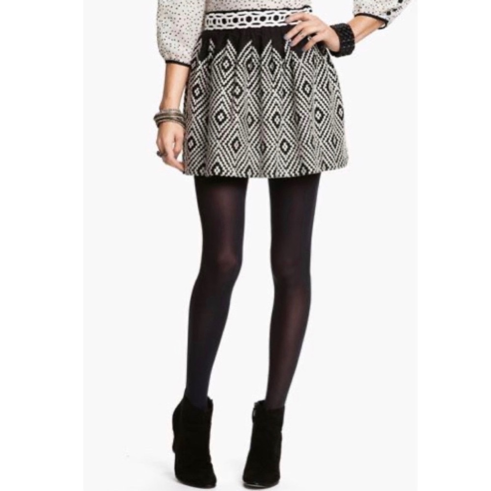 Free People EUC Alexus‎ Embroidered  Skirt 8